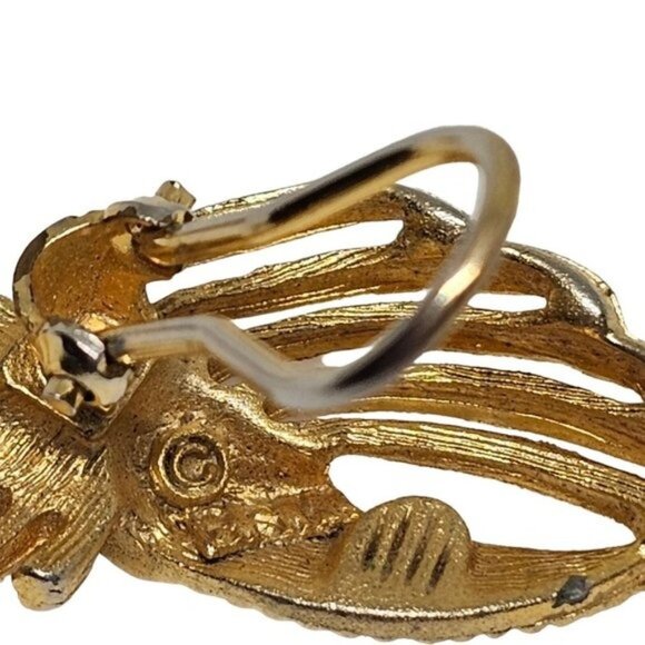 Vintage signed BSK Clip On Earrings Gold Tone Texturized Leaf Mid Century Modern - Picture 16 of 16